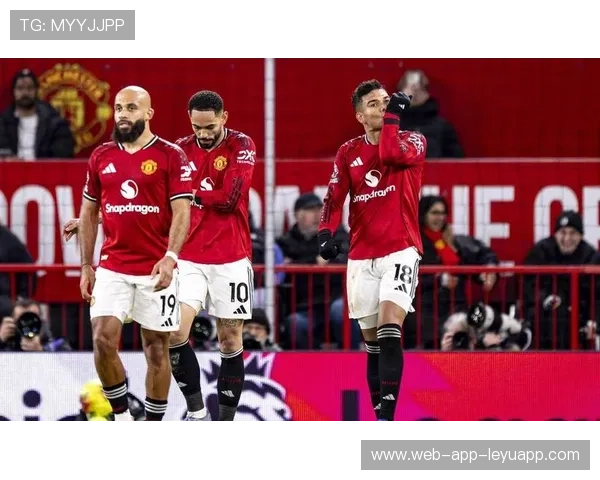 曼联夏窗中后场双线补强，开启攻防新纪元