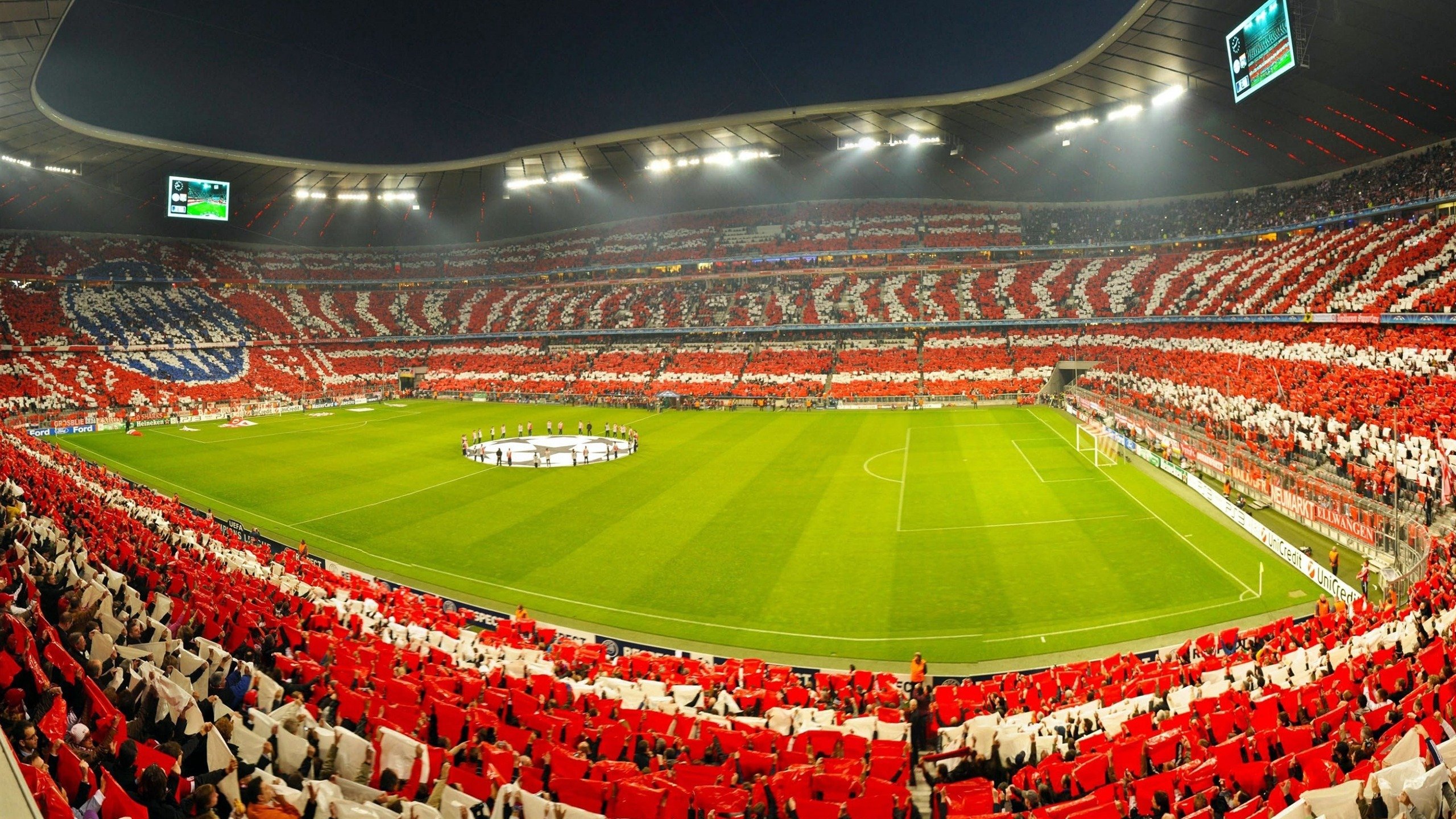 年度足球最佳阵容公布。,足球年度最佳球员